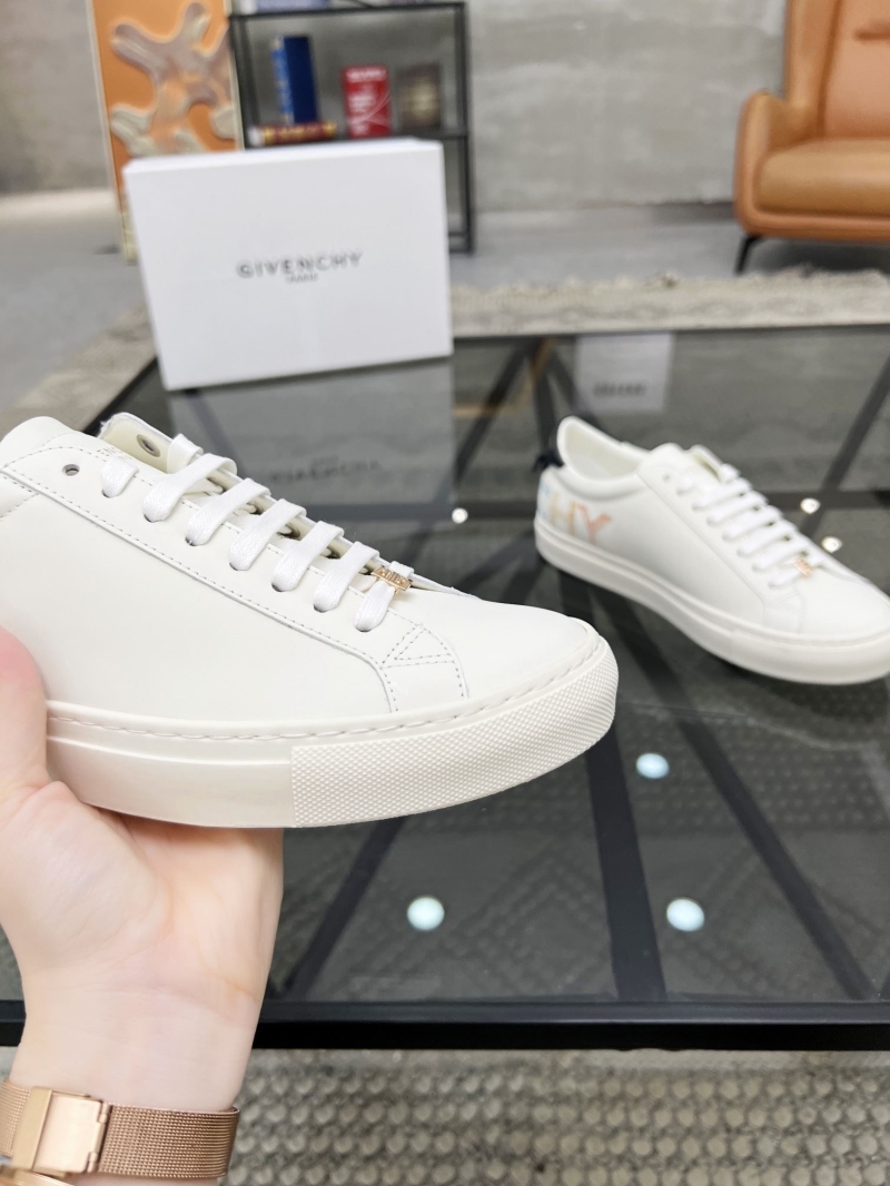 Givenchy Sneakers